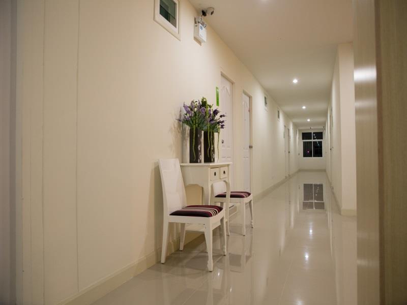 Privacy Residence Lopburi Exterior photo