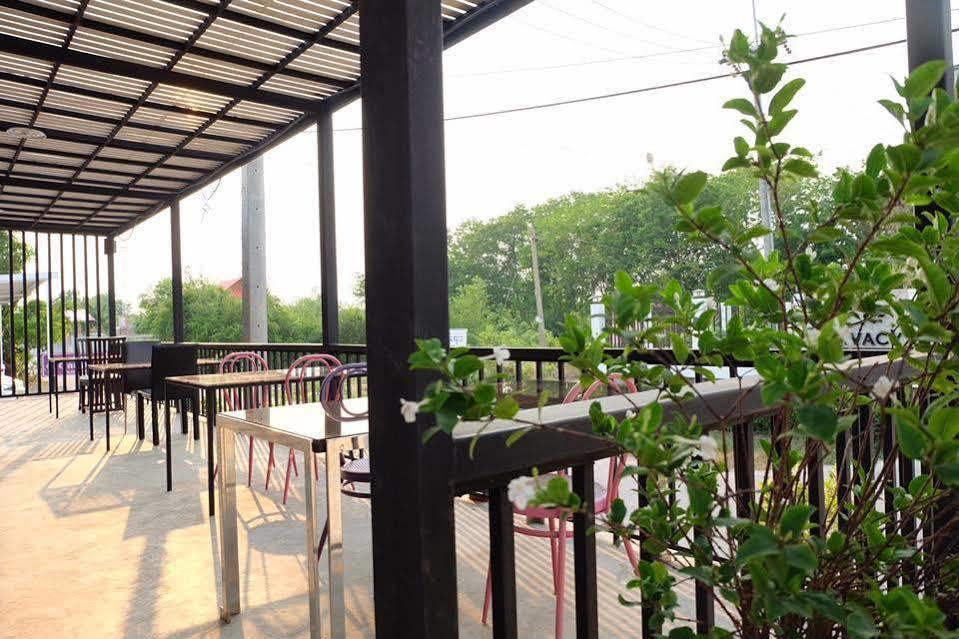 Privacy Residence Lopburi Exterior photo